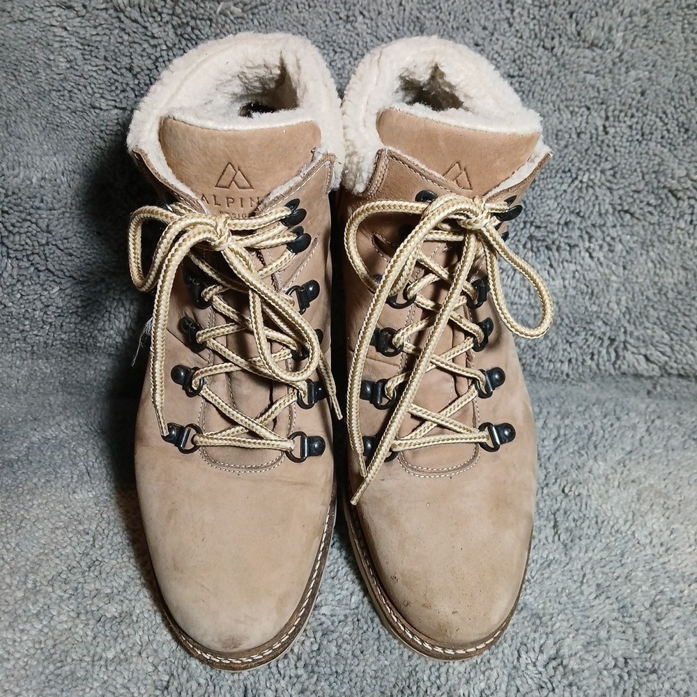 Alpine Design Chukka Boot Holly Women Size 9 Tan‎ Nubuck Leather Faux Fur Lining